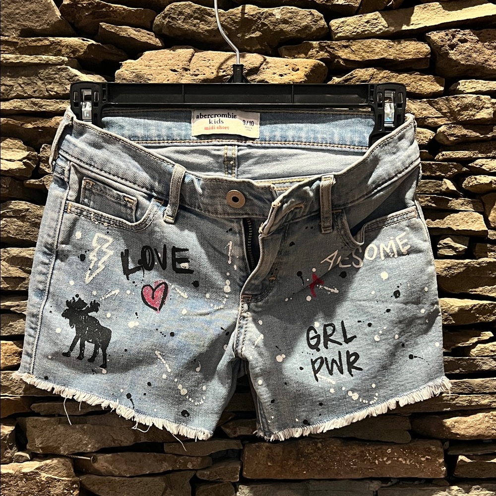 Abercrombie & Fitch Graphic Jean Shorts -